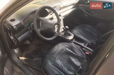Седан Audi A4 1997 в Гайсине