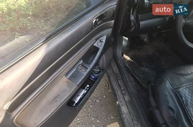 Седан Audi A4 1997 в Гайсине