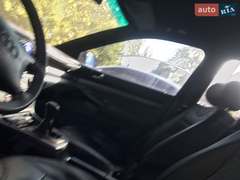 Седан Audi A4 1997 в Гайсине