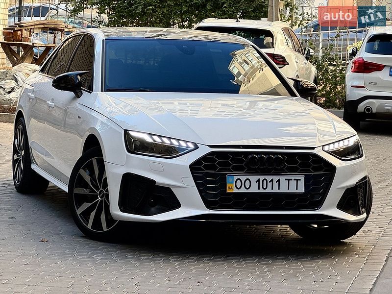 Седан Audi A4 2021 в Одессе