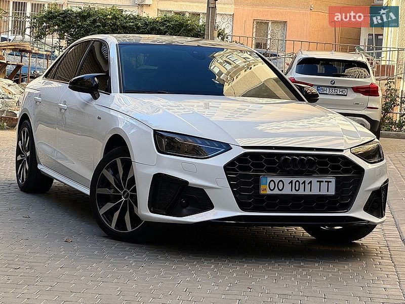 Седан Audi A4 2021 в Одессе
