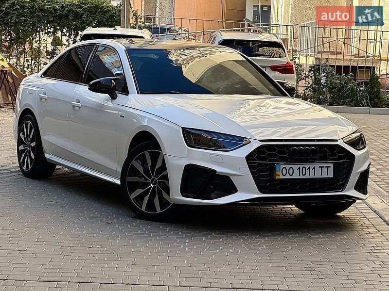 Седан Audi A4 2021 в Одессе