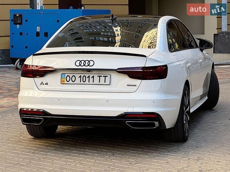 Седан Audi A4 2021 в Одессе