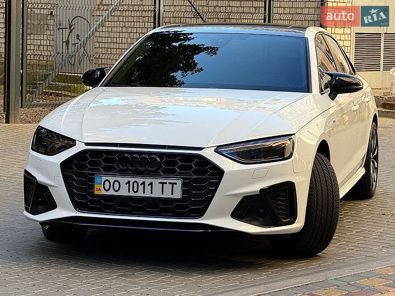 Седан Audi A4 2021 в Одессе