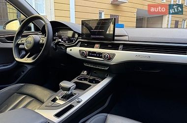 Седан Audi A4 2021 в Одессе