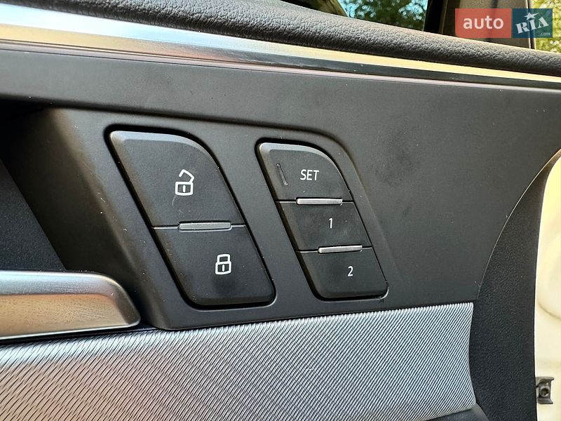 Седан Audi A4 2021 в Одессе