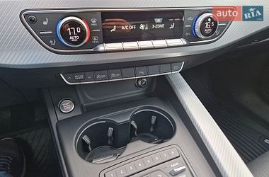 Седан Audi A4 2017 в Виннице