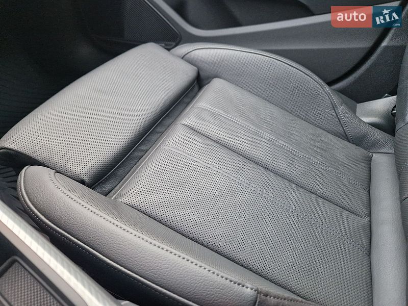 Седан Audi A4 2017 в Виннице