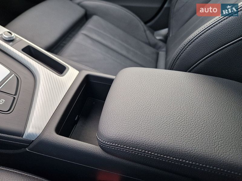Седан Audi A4 2017 в Виннице