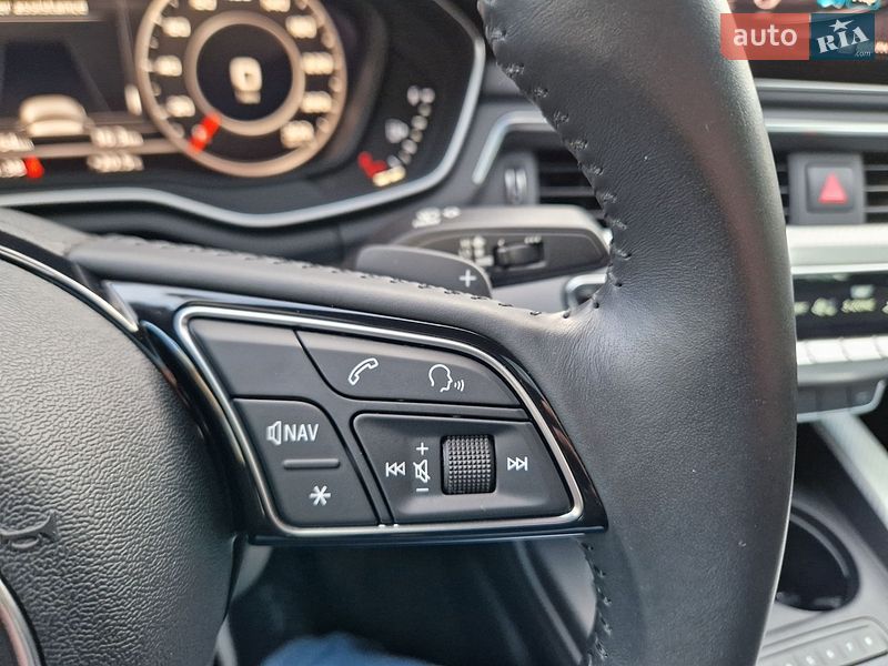 Седан Audi A4 2017 в Виннице