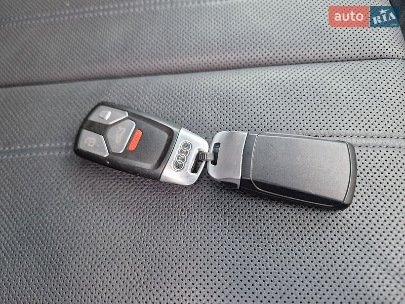 Седан Audi A4 2017 в Виннице