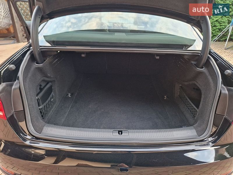 Седан Audi A4 2017 в Виннице
