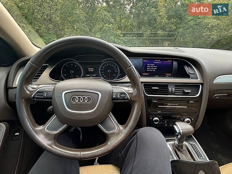Седан Audi A4 2013 в Харькове