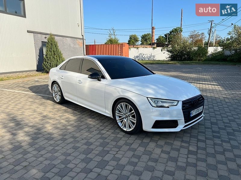 Седан Audi A4 2015 в Ивано-Франковске