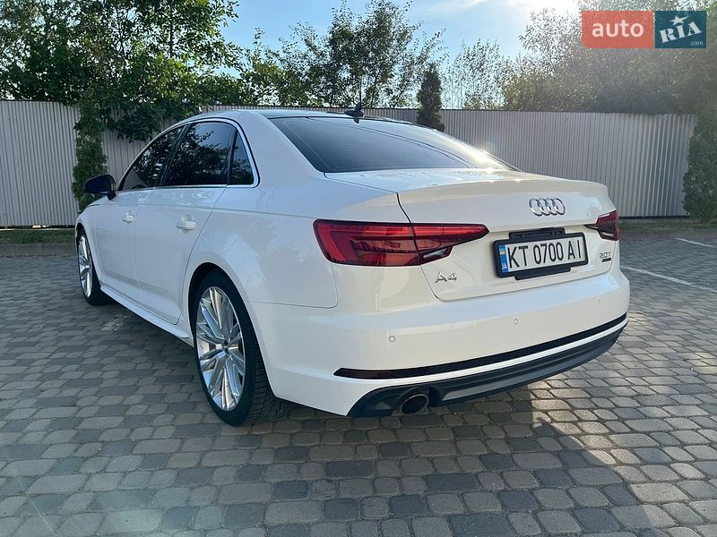 Седан Audi A4 2015 в Ивано-Франковске