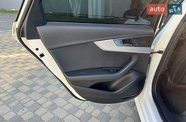 Седан Audi A4 2015 в Ивано-Франковске