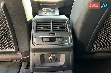 Седан Audi A4 2015 в Ивано-Франковске
