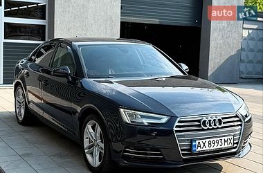 Седан Audi A4 2016 в Львові