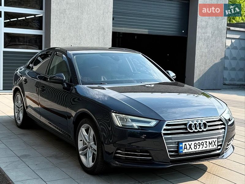 Седан Audi A4 2016 в Львові