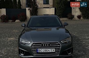 Седан Audi A4 2019 в Львові