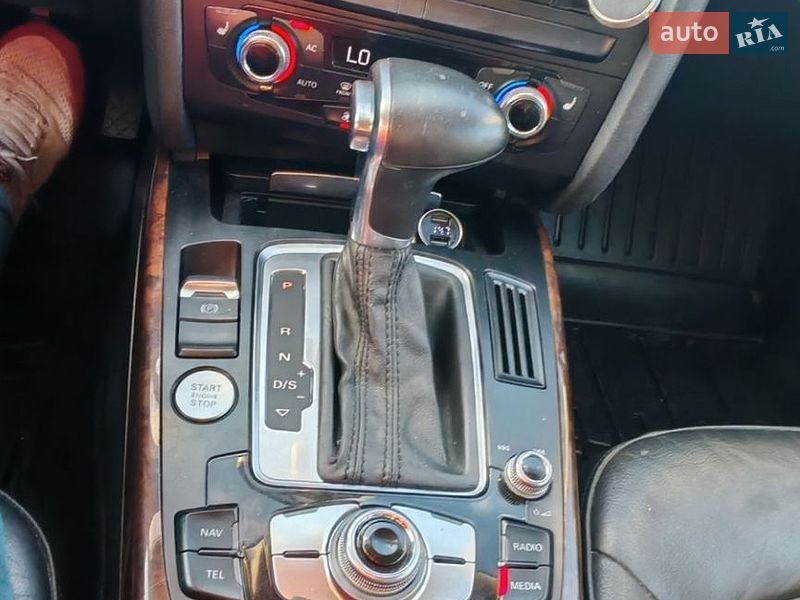 Седан Audi A4 2014 в Києві