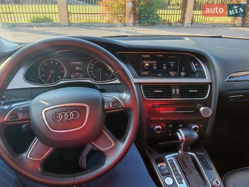 Седан Audi A4 2014 в Києві