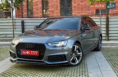 Седан Audi A4 2018 в Самборе
