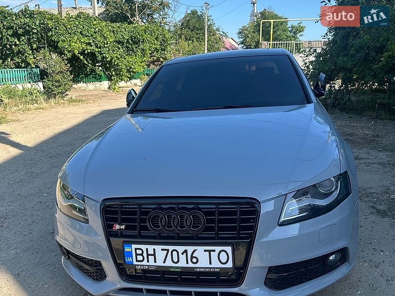 Audi A4 2011