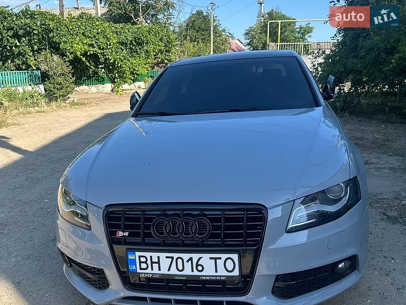 Audi A4 2011
