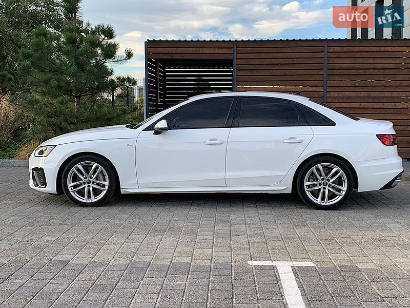 Audi A4 2023