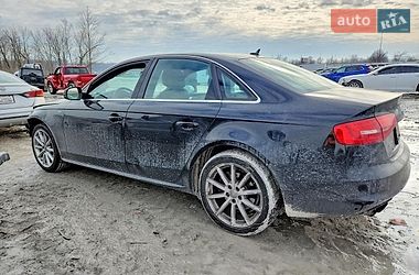 Седан Audi A4 2015 в Львове