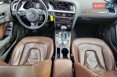 Седан Audi A4 2015 в Львове