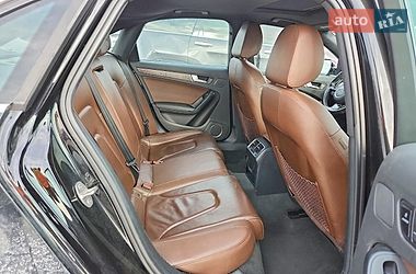Седан Audi A4 2015 в Львове
