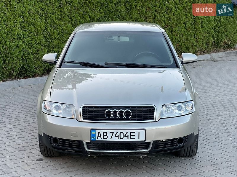 Седан Audi A4 2004 в Виннице