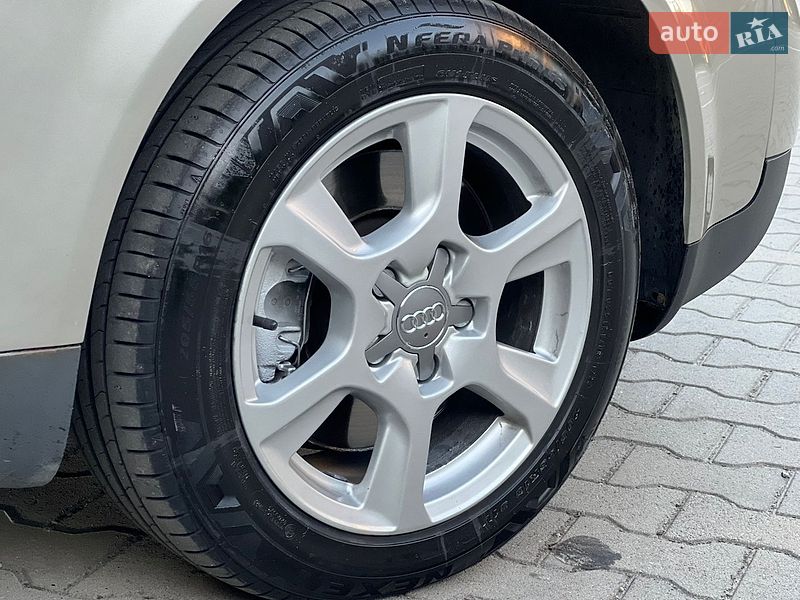 Седан Audi A4 2004 в Виннице