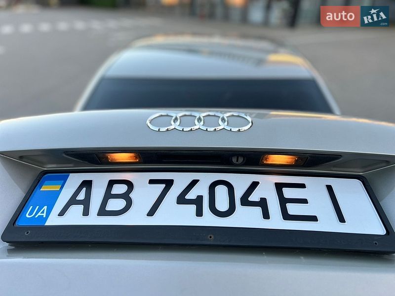 Седан Audi A4 2004 в Виннице