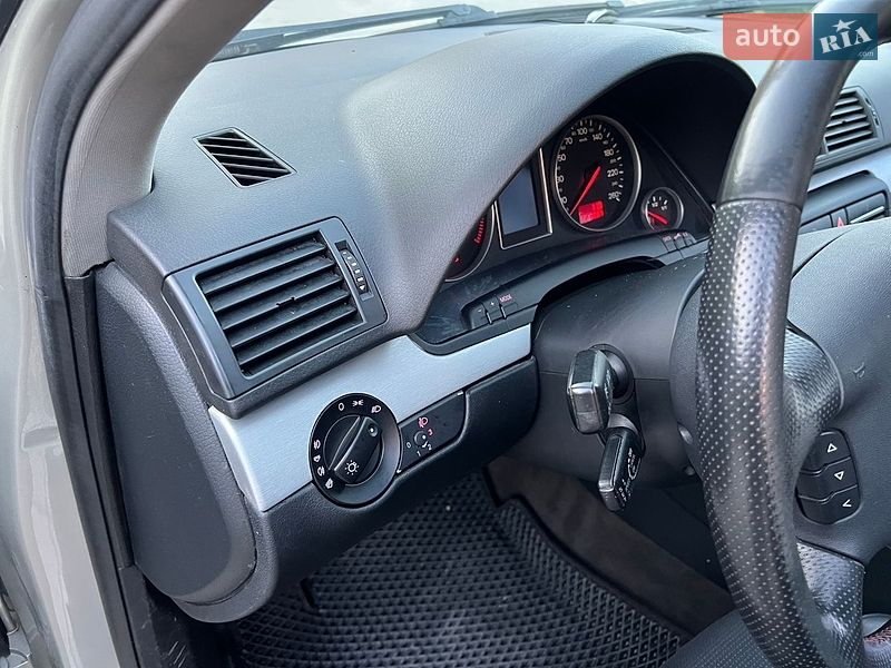 Седан Audi A4 2004 в Виннице