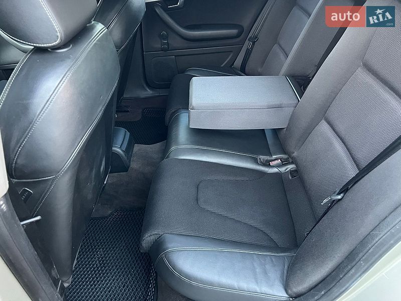 Седан Audi A4 2004 в Виннице