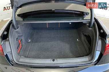 Седан Audi A4 2020 в Львові