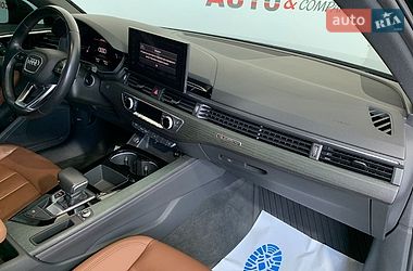 Седан Audi A4 2020 в Львові
