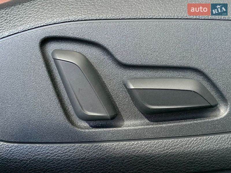 Седан Audi A4 2020 в Львові