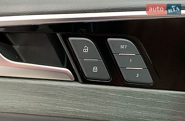 Седан Audi A4 2020 в Львові