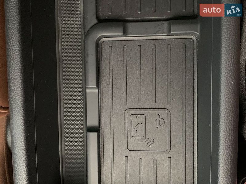 Седан Audi A4 2020 в Львові