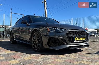 Audi A4  2021