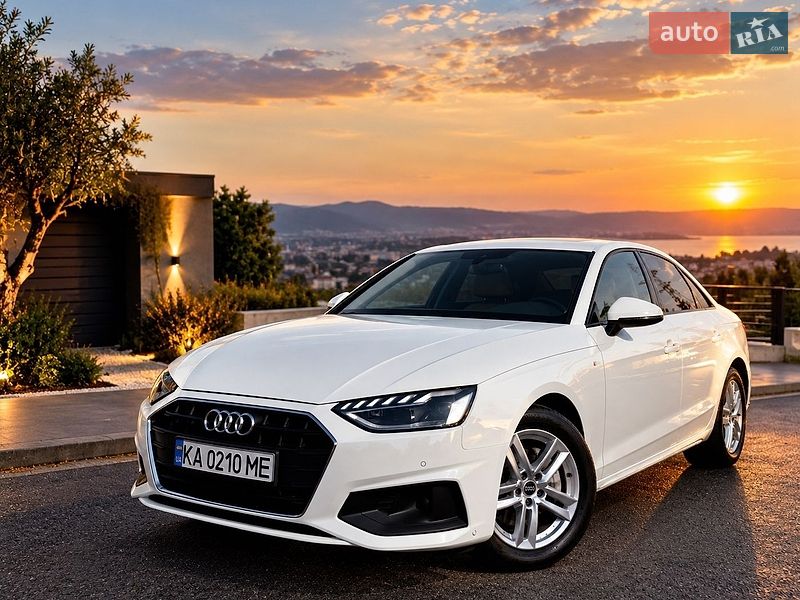 Седан Audi A4 2020 в Киеве