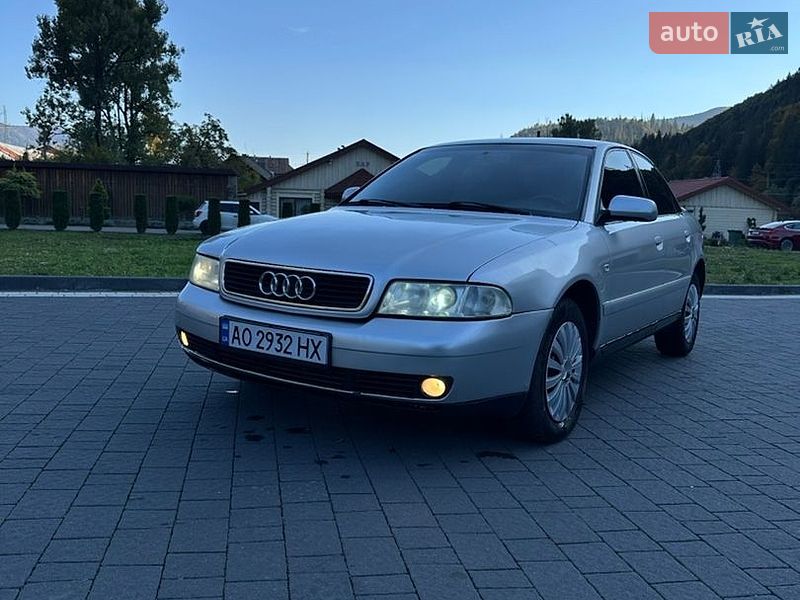 Седан Audi A4 2000 в Межгорье Седан Audi A4 2000 в Межгорье