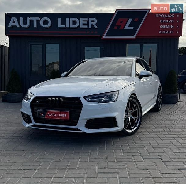 Audi A4 2018