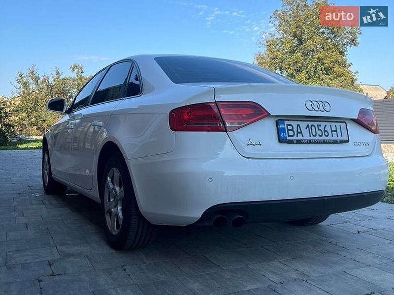 Седан Audi A4 2009 в Новомиргороді