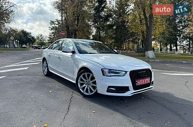 Седан Audi A4 2014 в Виннице