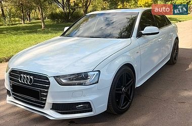 Audi A4  2015